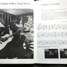 REV. GARY DAVIS / BLUES GUITAR - NUOTTIKIRJA 1974 - pikkukuva 4