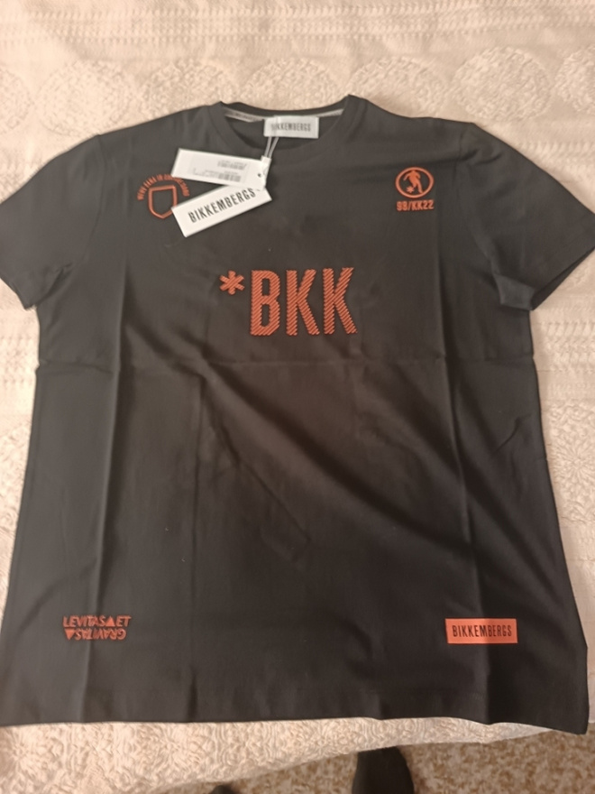 BIKKEMBERGS-t-paita koko L