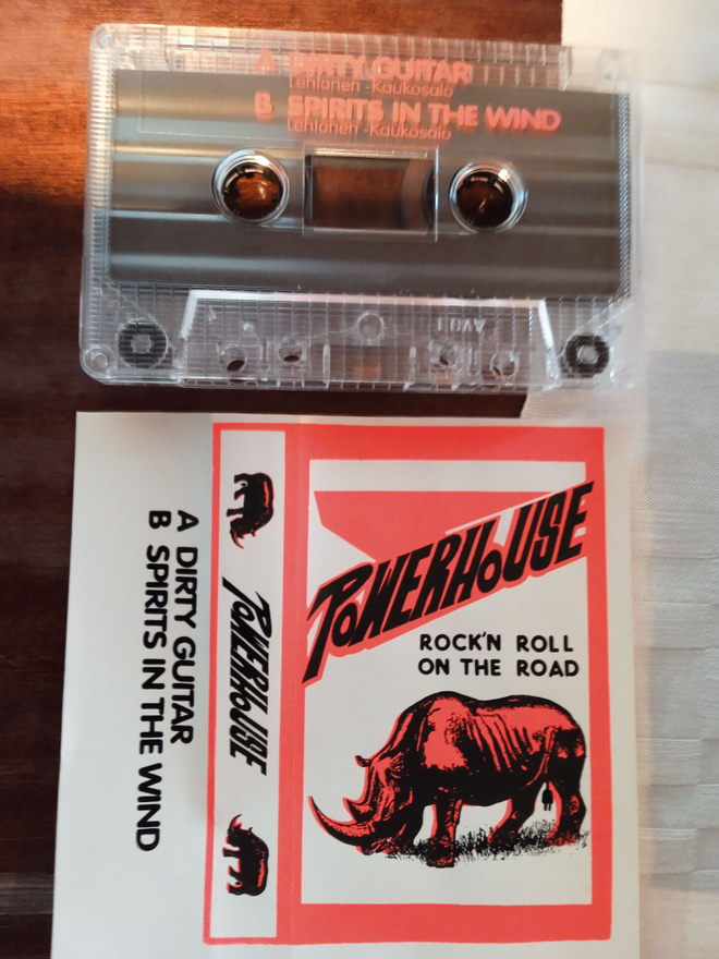 C- KASETTI: POWERHOUSE : ROCK;N ROLL ON THE ROAD