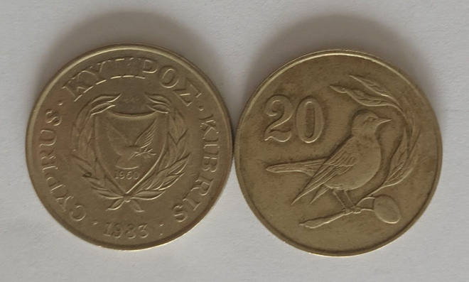 2 kpl Kypros 20 c 1983, 2 kuvaa