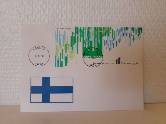 Suomi 75 vuotta leimattu kirjekuori