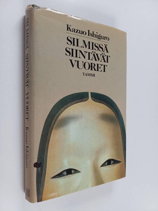 Kazuo Ishiguro : Silmissä siintävät vuoret