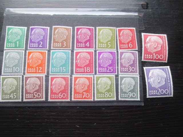 Saarland 1957 postituore sarja