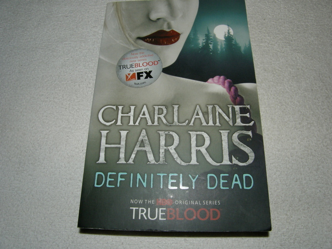 Charlaine Harris Definitely Dead  -nid