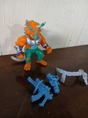 Turtles Triceraton hahmo TMNT