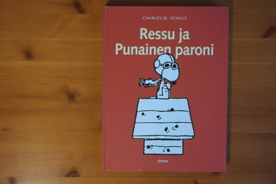 Charles M.Schulz:Ressu ja Punainen paroni.2.P.2003.Sid.Hyvä!