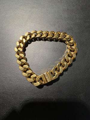 GUESS EST. 1981 paksu kullanvärinen rannekoru – Cuban link