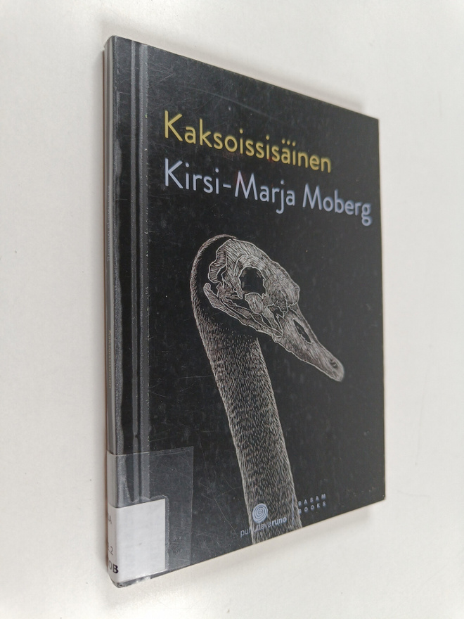 Kirsi-Marja Moberg : Kaksoissisäinen
