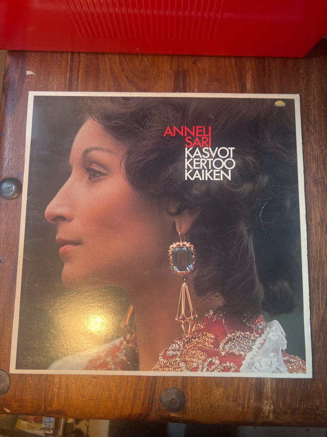 Anneli Sari - Kasvot Kertovat Kaiken lp