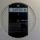 LEVEL 42 :: LEAVING ME NOW :: VINYYLI 10" LIMITED UK -1985 - pikkukuva 4