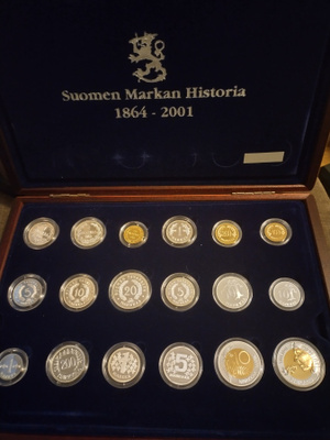 Suomen markan historia - 18 hopeamitalia