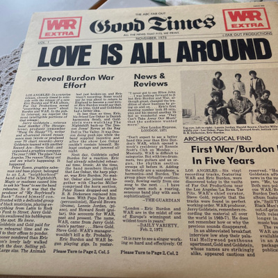 WAR : Love Is All Around * USA 1975