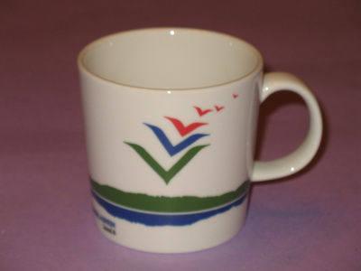 Arabia: TEEMA-/ KERÄILYMUKI; KESKISUOMALAINEN