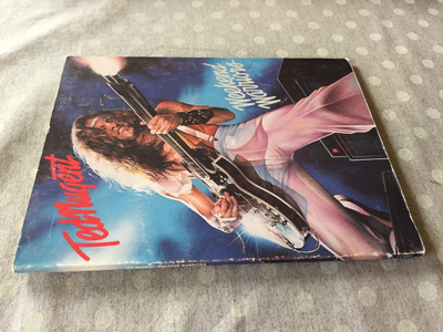 TED NUGENT WEEKEND WARRIORS NUOTTIKIRJA HYVÄ