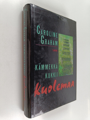 Caroline Graham : Kämmekkä kukkii kuolemaa