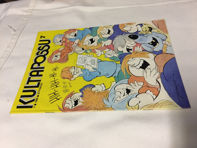 KULTAPOSSU LEHTI 7/1986 HIENO
