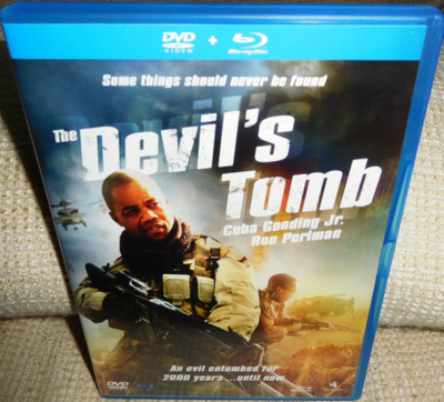 Devil's Tomb [Blu-ray + DVD]