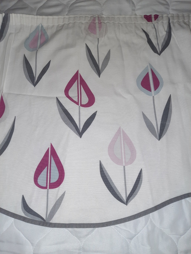 Tulppaani kuvioinen verhokappa 260x58cm