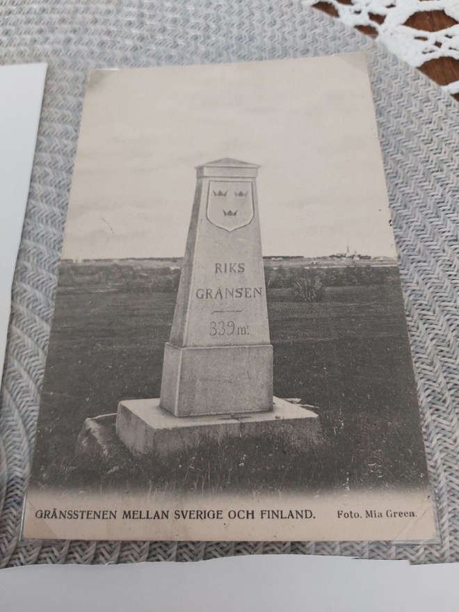 2 Muistomerkki välillä Ruotsi ja Suomi