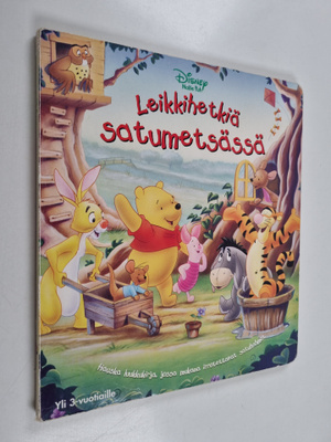 Mary Hogan : Leikkihetkiä satumetsässä