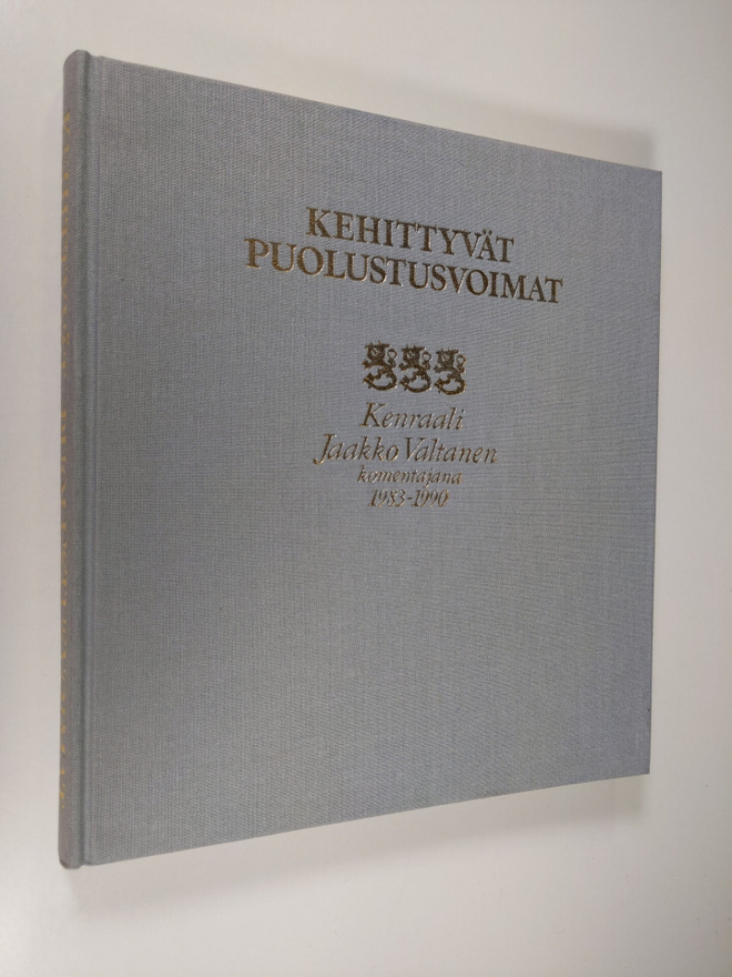 Jan ym. (toim.neuvosto) Klenberg : Kehittyvät puolustusvo...