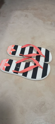 Adidas pinkit flipflop rantasandaalit 37