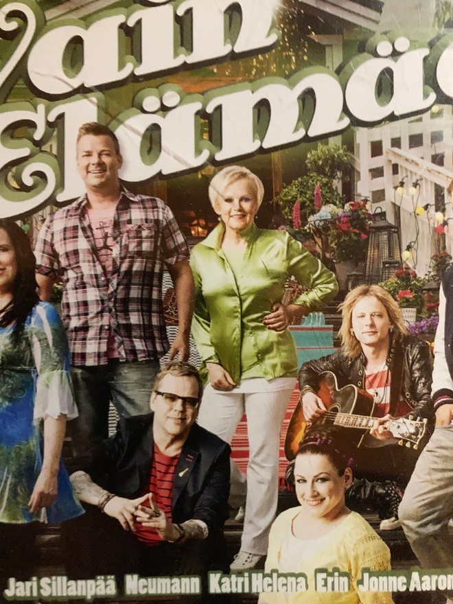 VAIN ELÄMÄÄ