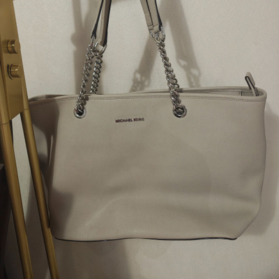 Upea Michael Kors -käsilaukku, lähes käyttämätön