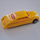 2011 Mattel Keltainen muoviauto - pikkukuva 1