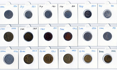 Vanhoja suom. kolikoita: 50p, 1mk, 5mk, 10mk, 50mk, 100mk