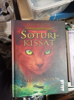 Erin Hunter Soturikissat Villiin luontoon