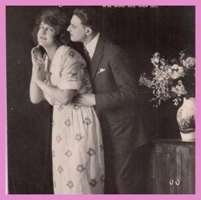 RAKKAUS / Nuoren miehen kädet tytön vyötäröllä. 1920-l.