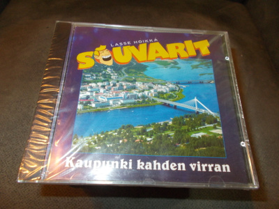 CD LASSE HOIKKA & SOUVARIT ** KAUPUNKI KAHDEN VIRRAN ** UUSI