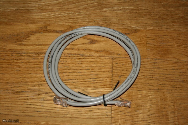 Verkkokaapeli CAT-5 noin 1,5 m