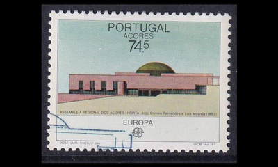 Azorit 383 o Europa moderni arkkitehtuuri (1987)