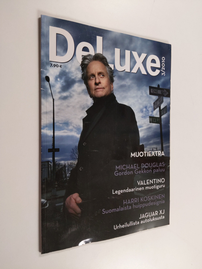 Deluxe 3/2010