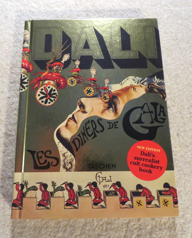 DALI: Les diners de Gala -Surrealistinen "keittokirja" -Engl