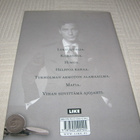 Jens Lapidus Rahalla saa -sid - pikkukuva 2