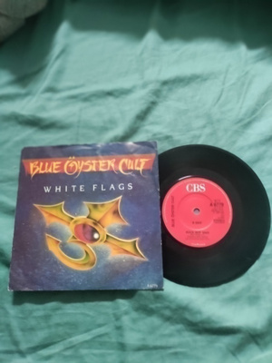 BLUE ÖYSTER CULT-white flags 7" uk
