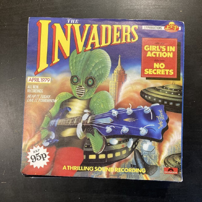 Invaders - Girl's In Action 7''
