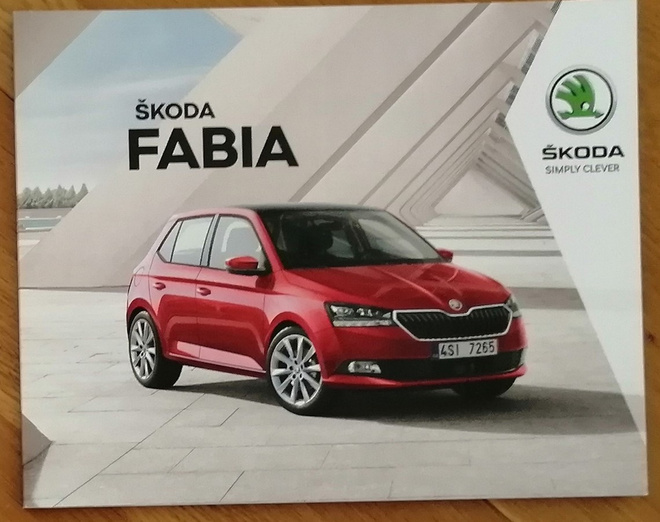 2018 Skoda Fabia esite - KUIN UUSI - 88 sivua - suom