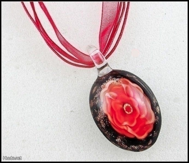 1450 .. Murano Lampwork Taidelasi Kaunis .. Kaulakoru