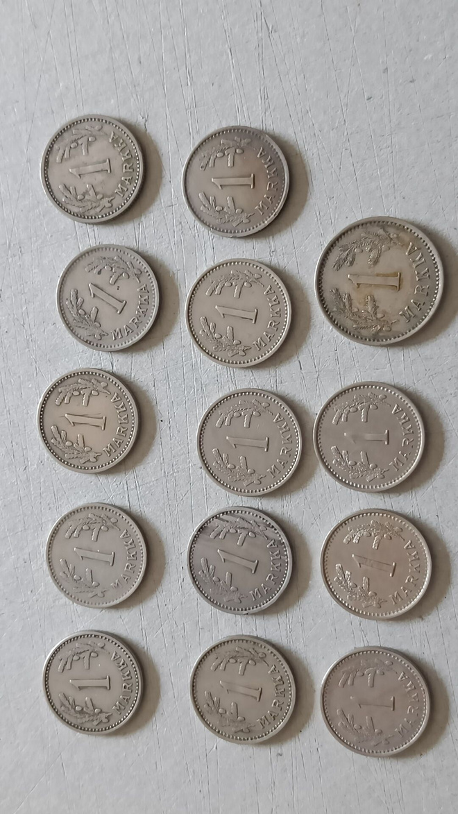 Markkoja 1922 ja 1928-40 14 kpl