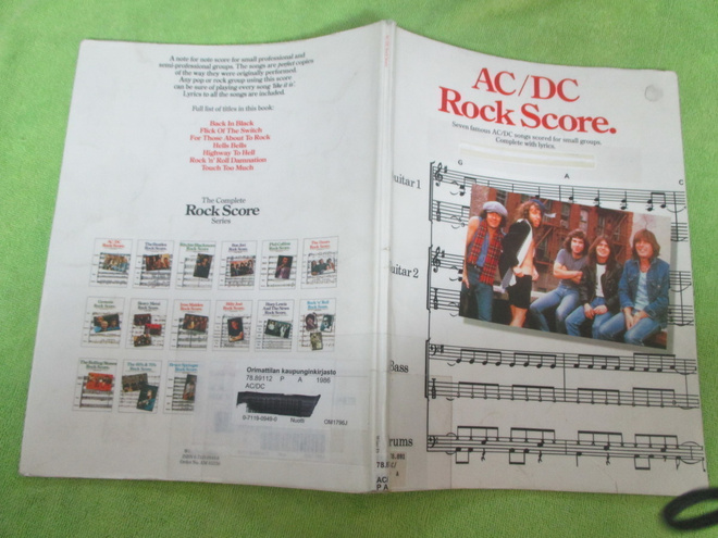AC / CD - rock-score ( nuottikirja,  sivuja 80