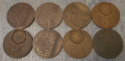 8 kpl RUK 1920–1970 pronssimitalit / Wirkkala / Hopeakskus