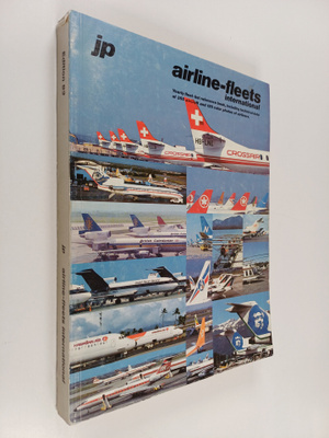 Ernst Sommer ym. : JP Airline-fleets International 83