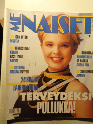 Me Naiset Nro 2/1990 (1.12)