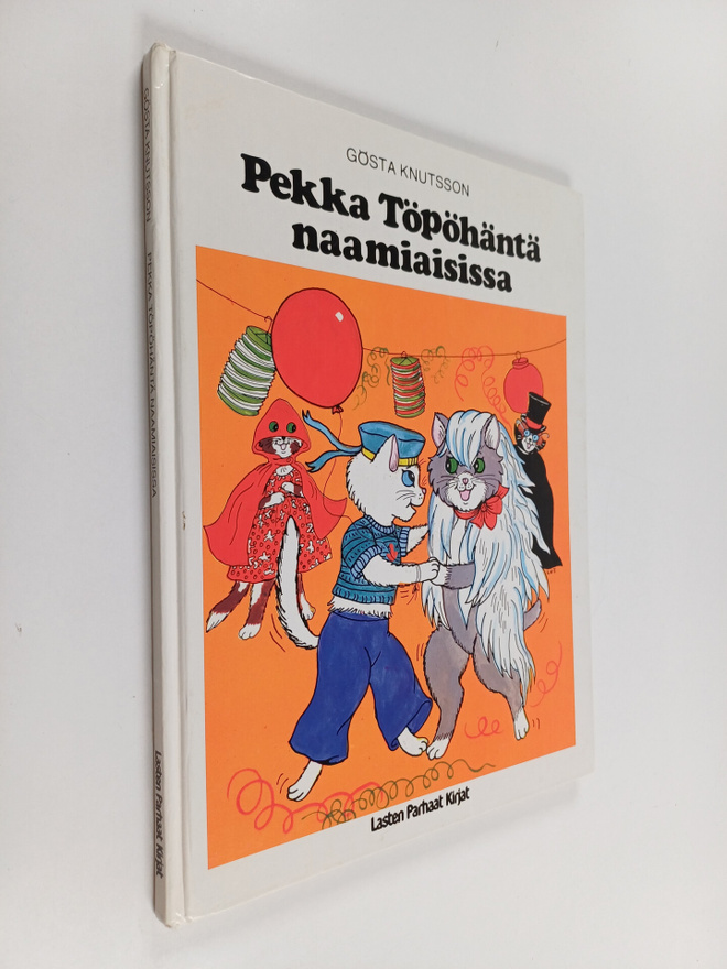 Gösta Knutsson : Pekka Töpöhäntä naamiaisissa
