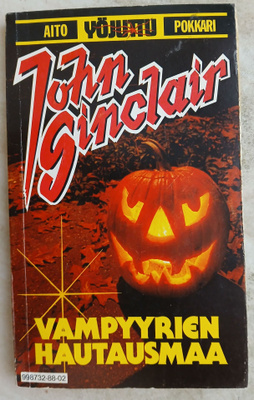 Yöjuttu pokkari 2 Vampyyrien hautausmaa