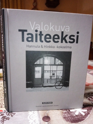 VALOKUVA TAITEEKSI ( SIS POSTIKULU (